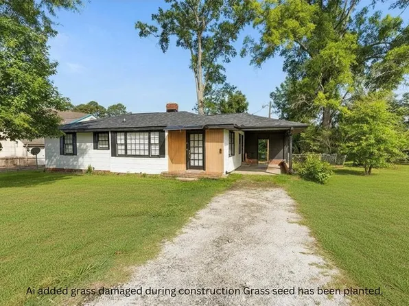105 Chesterfield Ct, Greenwood, SC 29646