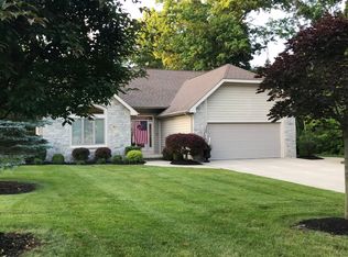 2467 Struthmore Dr, Lima, OH 45806