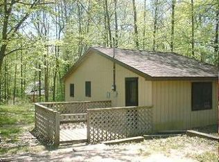 6956 Oakcrest Rd, Harrison, MI 48625