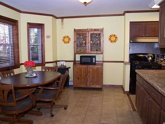 5th image of 7 Glen Hollow Dr APT B15