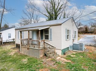 1230 Indian Ridge Rd, Johnson City, TN 37604