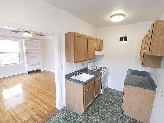 3rd image of 1130 Parkerapartment #415