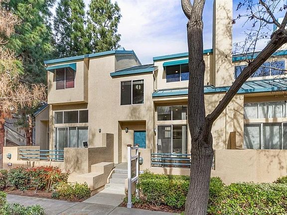 2nd image of 434 Galleria Dr APT 3