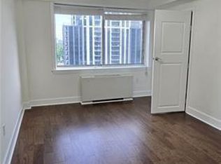 2479 Peachtree Rd NE APT 902, Atlanta, GA 30305