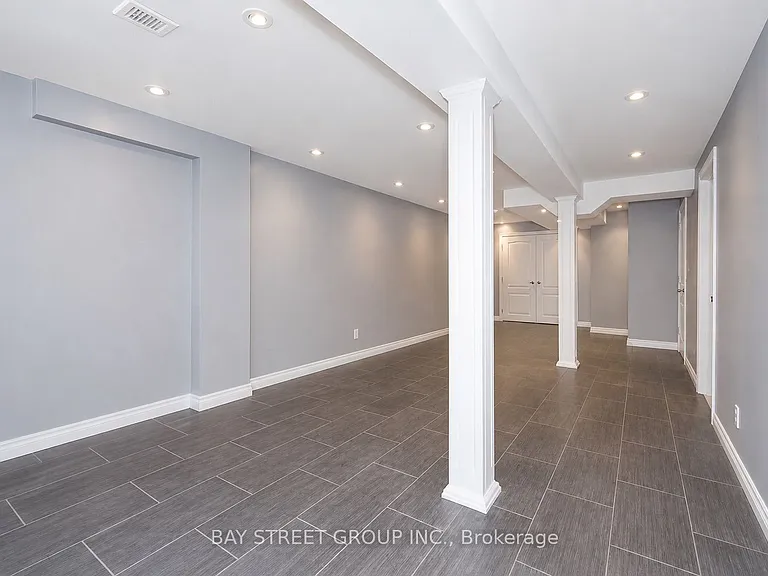 506 Bur Oak Ave — Photo 11