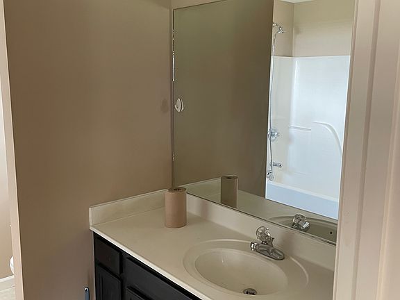 5th image of 3836 Hillside Terrace Ln