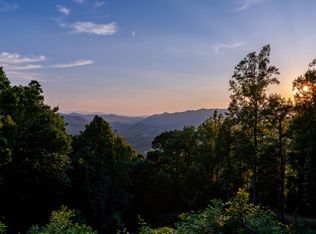 4 Ridgetop Ln, Unicoi, TN 37692