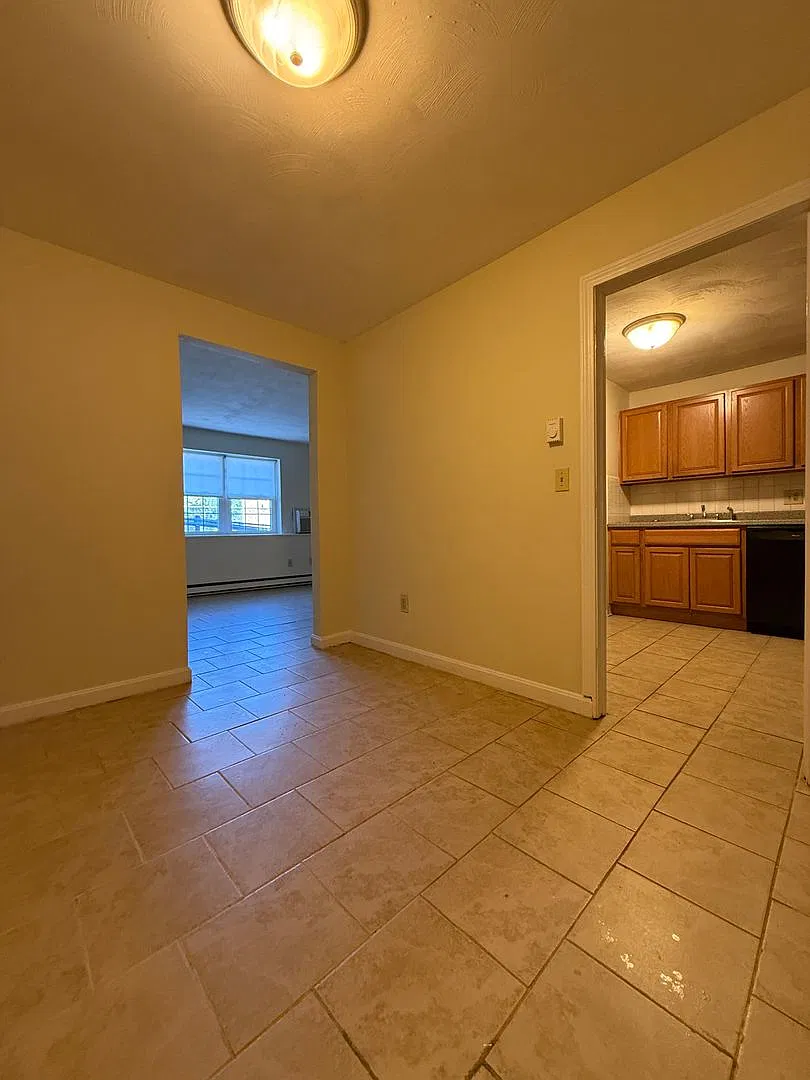 Sunny, Renovated Leominster 1 Bed on Central St. Available Now — Photo 4