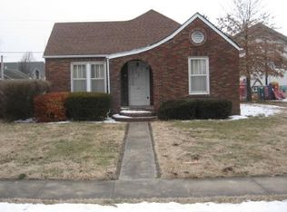 617 S Vine St, Mount Vernon, MO 65712