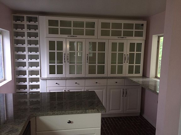 3rd image of 120 Fisher Ct