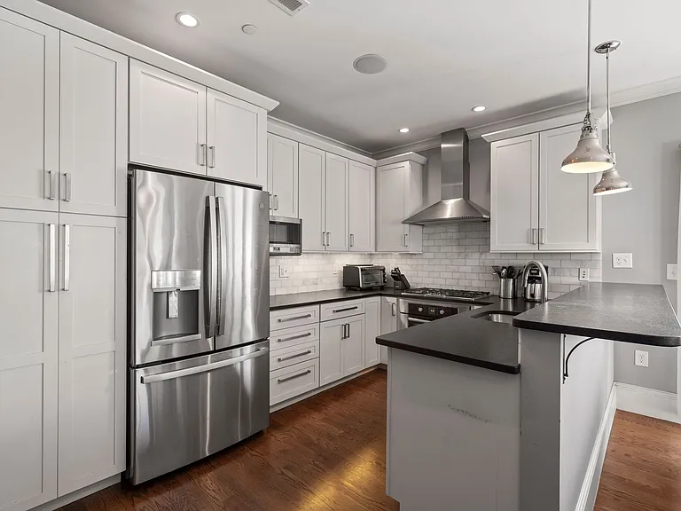 11 Howell St #2 — Photo 3