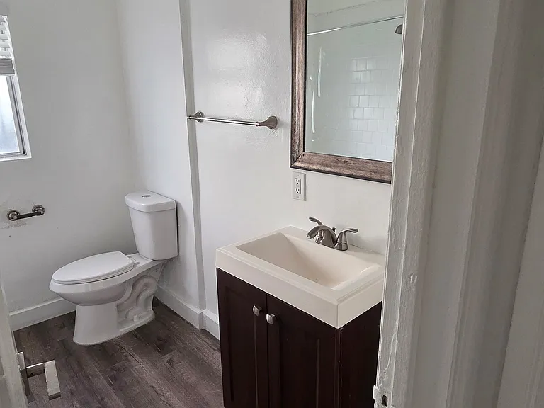 1646 N Harvard Blvd #2 — Photo 11
