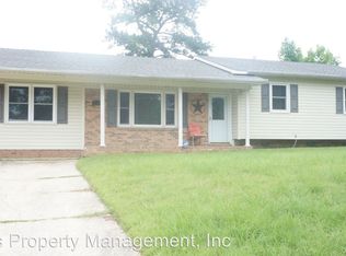 806 Bedrock Dr, Fayetteville, NC 28303