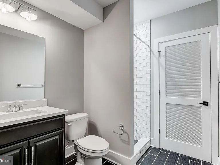 1440 S Charles St — Photo 17