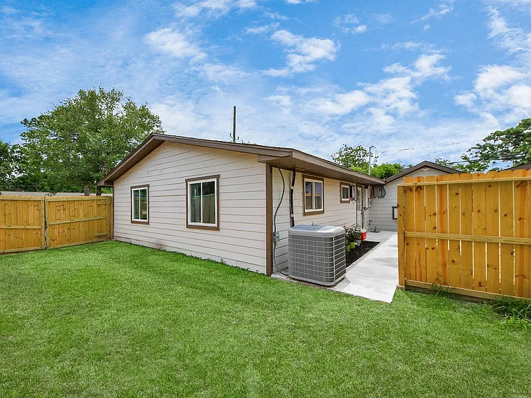5903 Belneath St #A — Photo 29