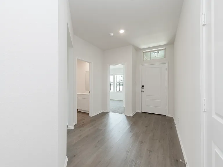 3917 Amethyst Dr — Photo 5