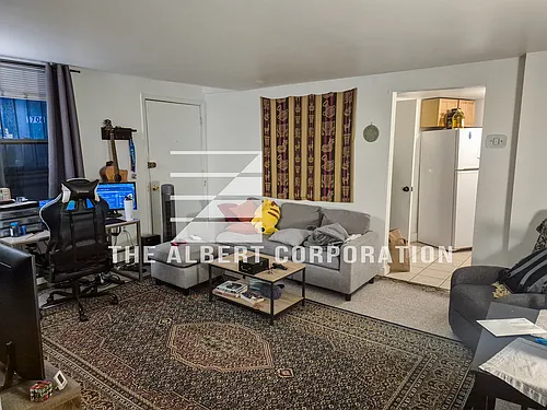 148 Sutherland Rd #1 Photo 1