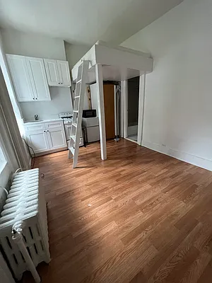 Rented by Triumph Property Group | media 20