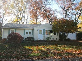 194 Tanner Ave, Warwick, RI 02886