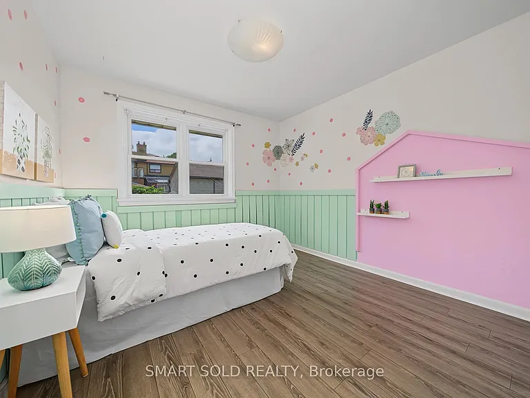 1 Cameo Cres — Photo 23