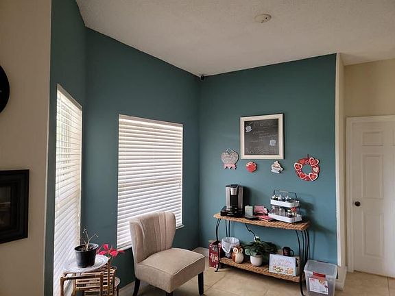 2nd image of 1026 SW Barbarosa Ave