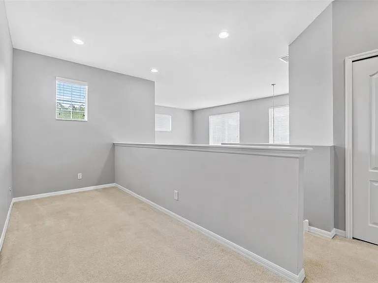 20033 Heritage Point Dr — Photo 19