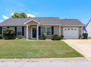305 Steelman Dr, Inman, SC 29349