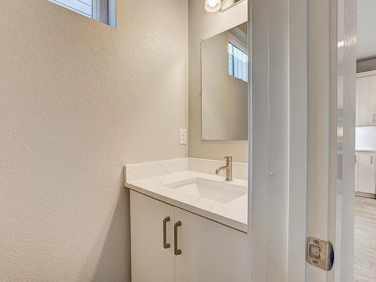 829 Cherokee Dr — Photo 10
