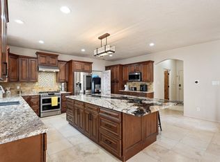8804 Vallejo Pl NE, Albuquerque, NM 87122