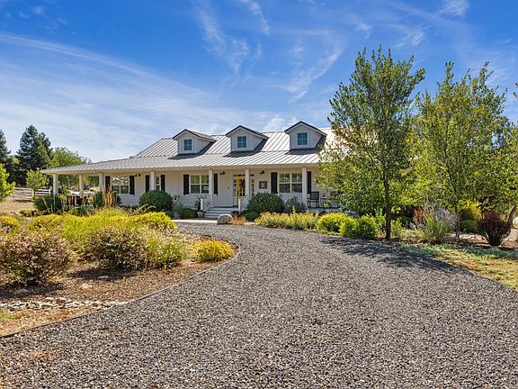 3rd image of 956 Chardonnay Ct