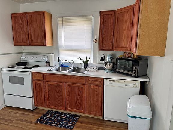 4th image of 479 Abney Rd