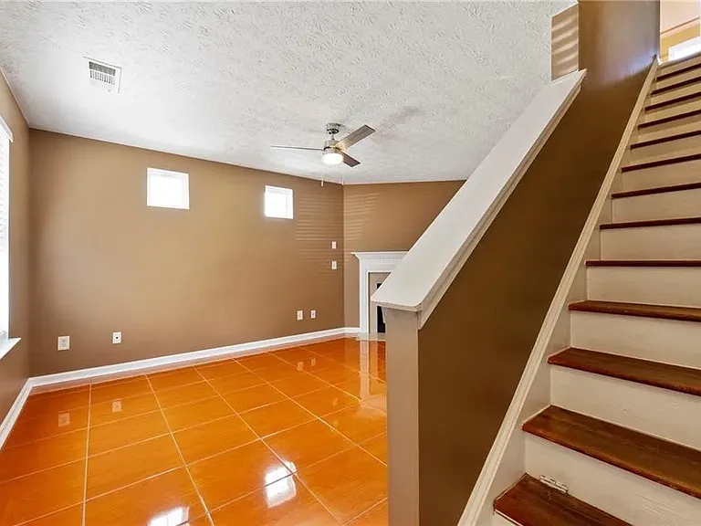 5125 Sky Ridge Way — Photo 6