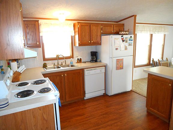5th image of 7247 Beach St
