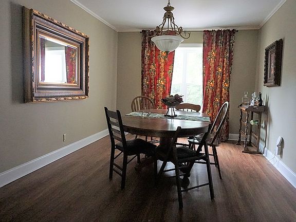 4th image of 344 Charlotte St