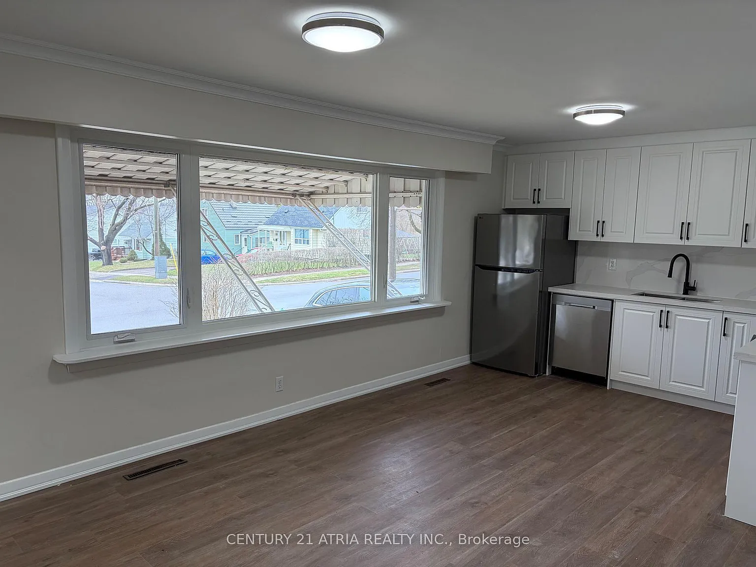 3 bed, $2,500 — Photo 4