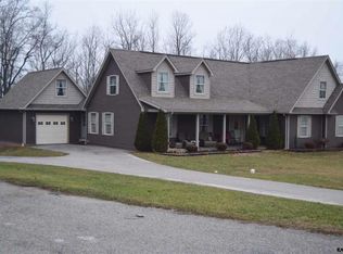 12652 Cross Roads Ave, Felton, PA 17322