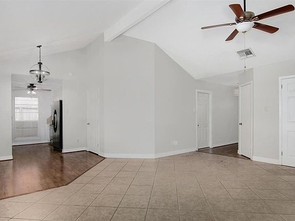 3rd image of 17622 Heritage Cove Dr