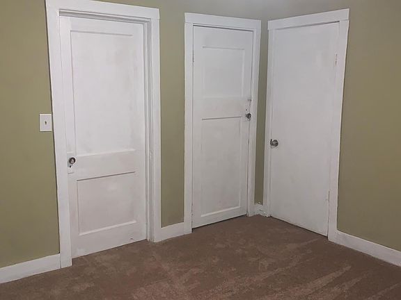 4th image of 3108 Jackson Ave