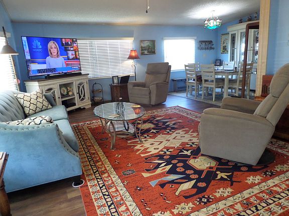 5th image of 182 Sundean Dr