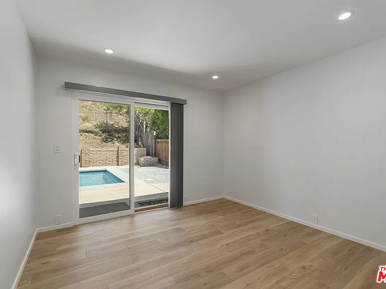 3062 Arrowhead Dr — Photo 12