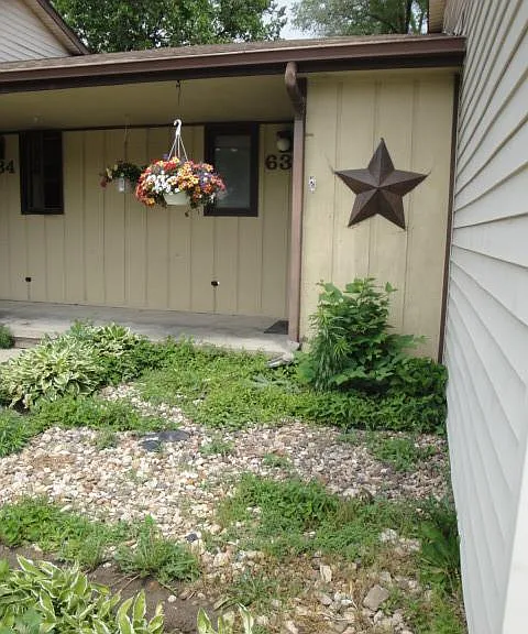 632 Lunar Ln — Photo 17