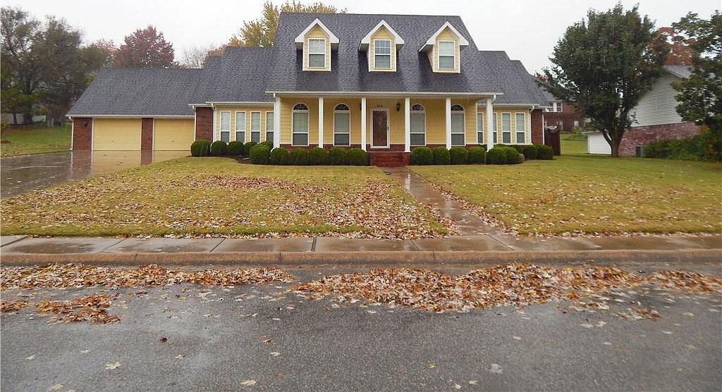 800 Fairway Cir, Springdale, AR 72764 Zillow