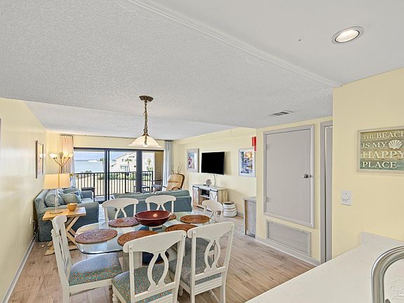 4th image of 900 Fort Pickens Rd APT 824