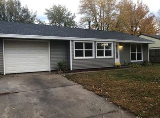 612 Goldenview Dr, Champaign, IL 61821