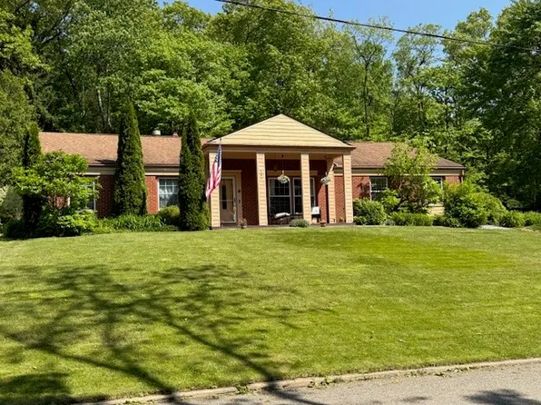 147 Jefferson St, Meadville, PA 16335