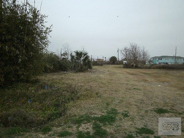 2nd image of 978 W Verdia Dr