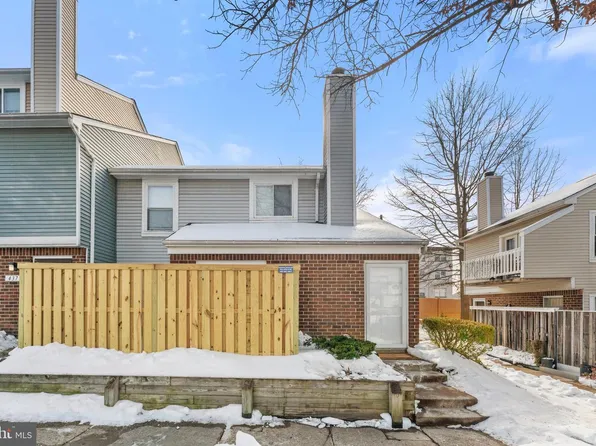 4375 Pembrook Village Dr #62, Alexandria, VA 22309