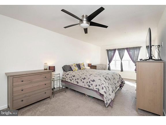 3rd image of 8508 Stansbury Lake Dr