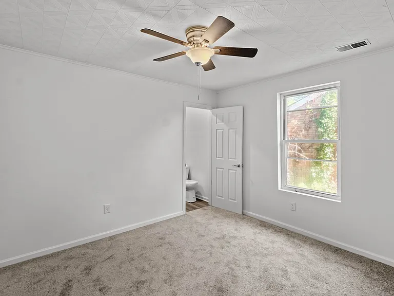 1886 Beechford Ave — Photo 14