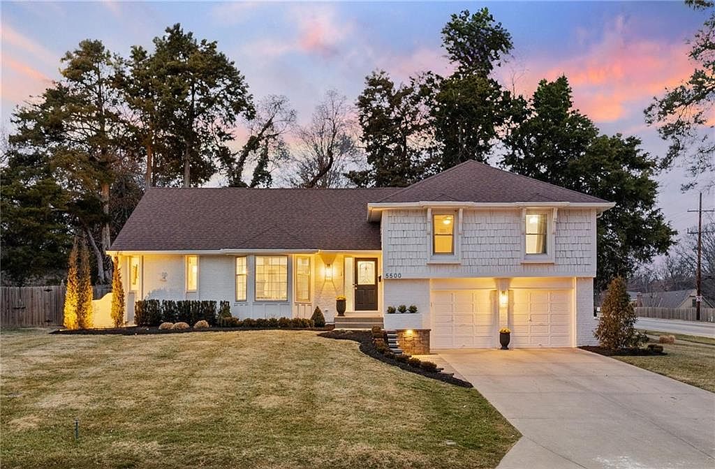 5500 W 90th Ter, Overland Park, KS 66207 | Zillow